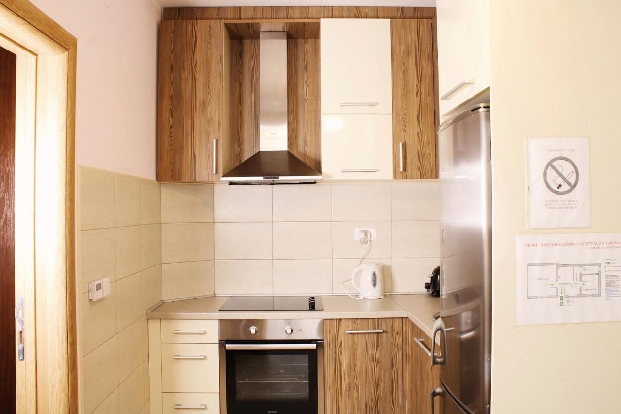 Apartments Paradisos Kragujevac Exterior foto